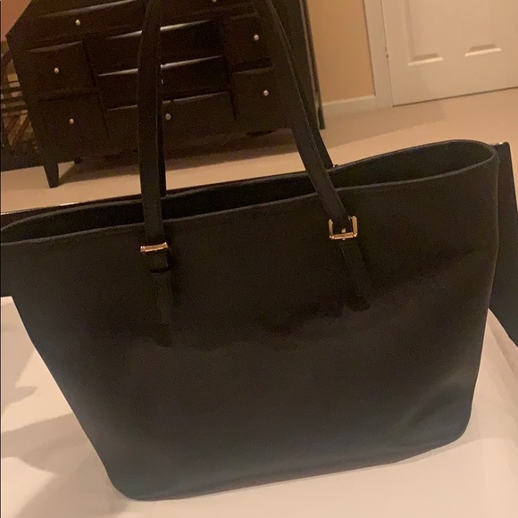 Michael Kors Tote - Picture 2 of 5